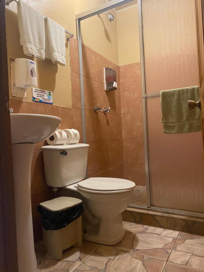 Hotel Uran Rivas Eksteriør bilde